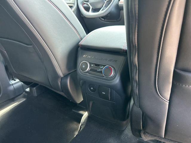 Photo of 2025 Black Metallic Ford Explorer