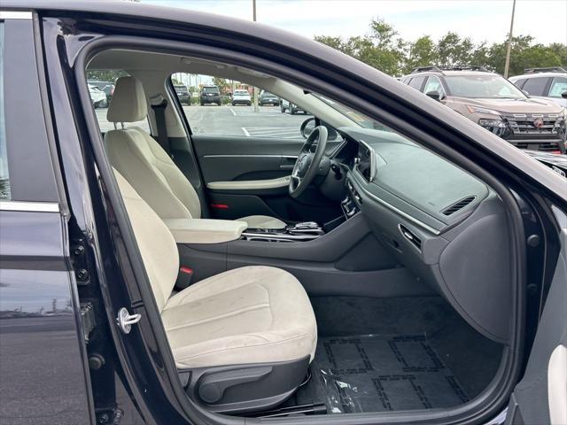 Photo of 2023 Carbon Blue Hyundai SONATA