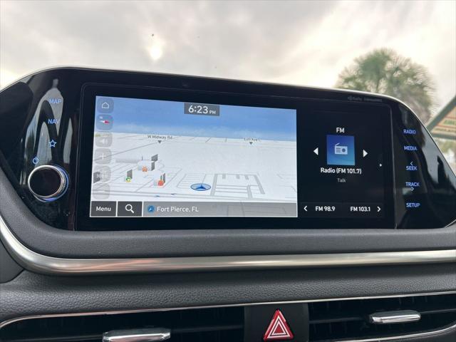 Photo of 2023 Carbon Blue Hyundai SONATA