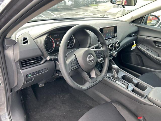 Photo of 2025 Gun Metallic Nissan Sentra