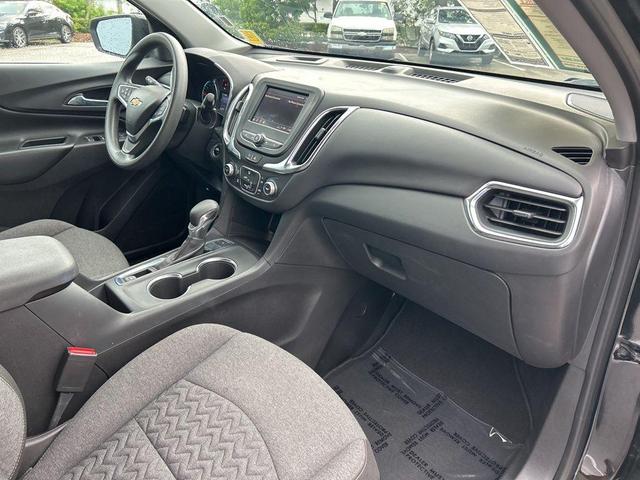 Photo of 2023 Mosaic Black Metallic Chevrolet Equinox