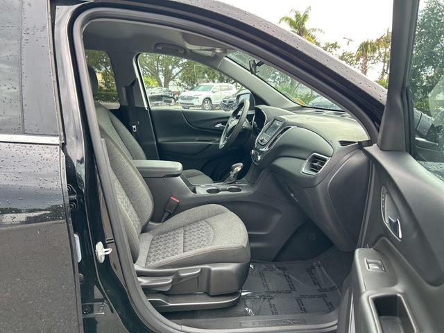 Photo of 2023 Mosaic Black Metallic Chevrolet Equinox