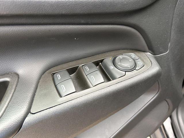 Photo of 2023 Mosaic Black Metallic Chevrolet Equinox