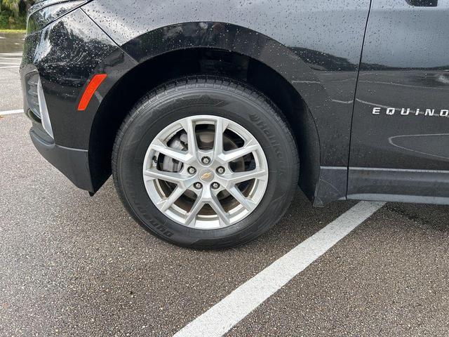 Photo of 2023 Mosaic Black Metallic Chevrolet Equinox