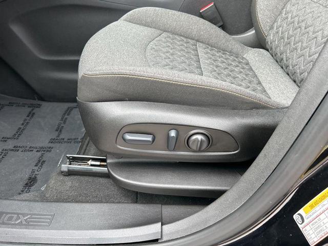 Photo of 2023 Mosaic Black Metallic Chevrolet Equinox