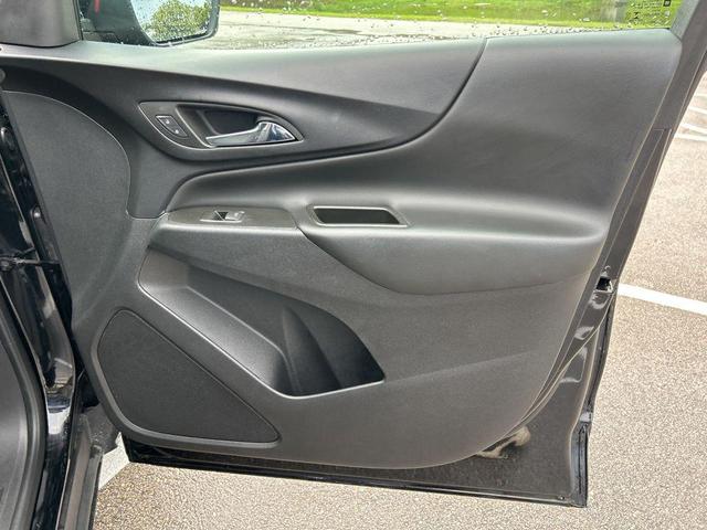 Photo of 2023 Mosaic Black Metallic Chevrolet Equinox