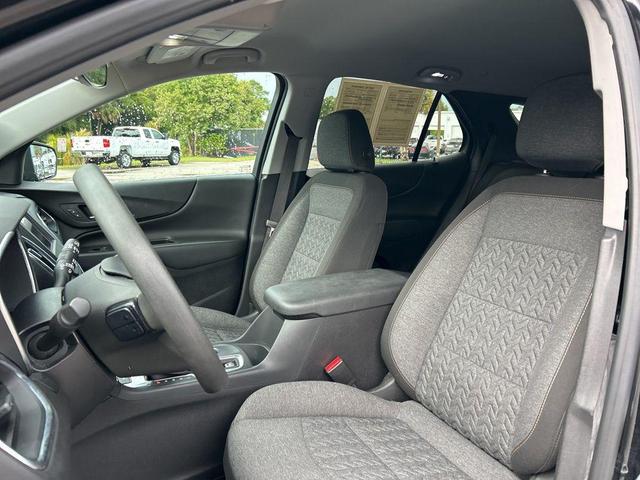 Photo of 2023 Mosaic Black Metallic Chevrolet Equinox