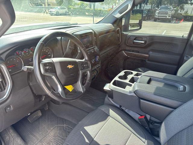 Photo of 2022 Summit White Chevrolet Silverado 2500