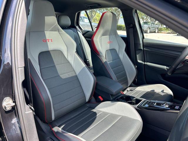 Photo of 2024 Deep Black Volkswagen Golf GTI