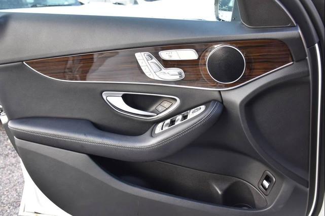Photo of 2018 White Mercedes-Benz C-Class