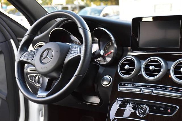 Photo of 2018 White Mercedes-Benz C-Class