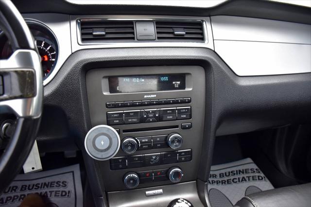 Photo of 2013 Black Ford Mustang