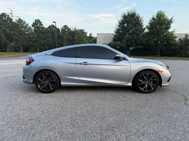 Photo of 2020 Lunar Silver Metallic Honda Civic