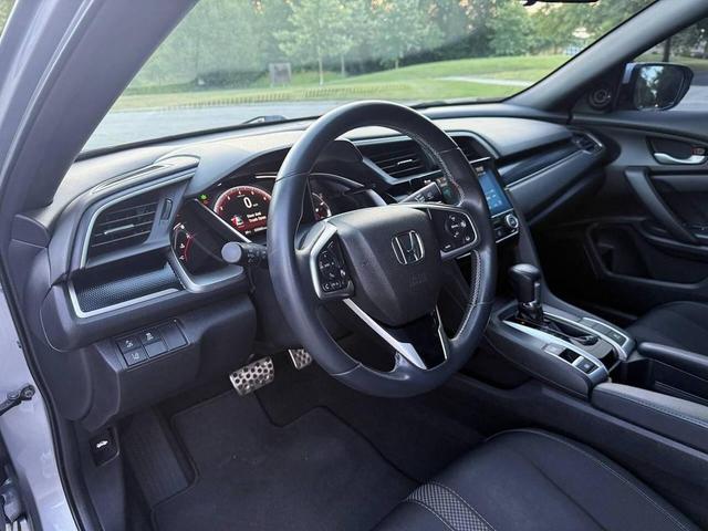 Photo of 2020 Lunar Silver Metallic Honda Civic