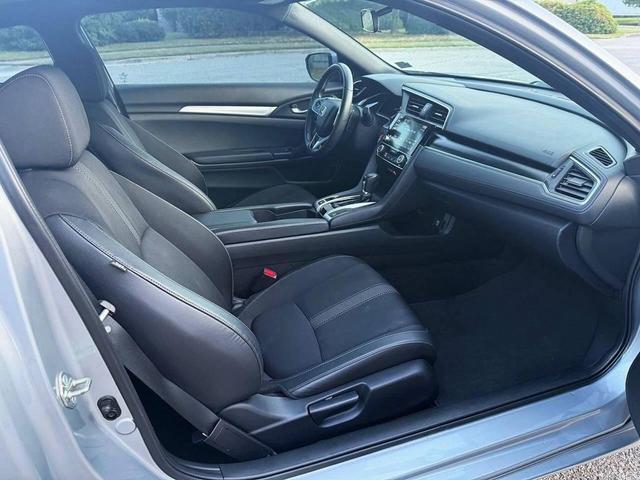 Photo of 2020 Lunar Silver Metallic Honda Civic