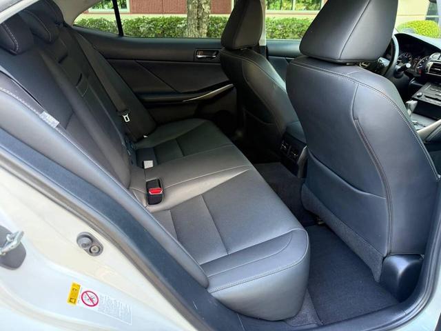 Photo of 2016 White Lexus IS 200t
