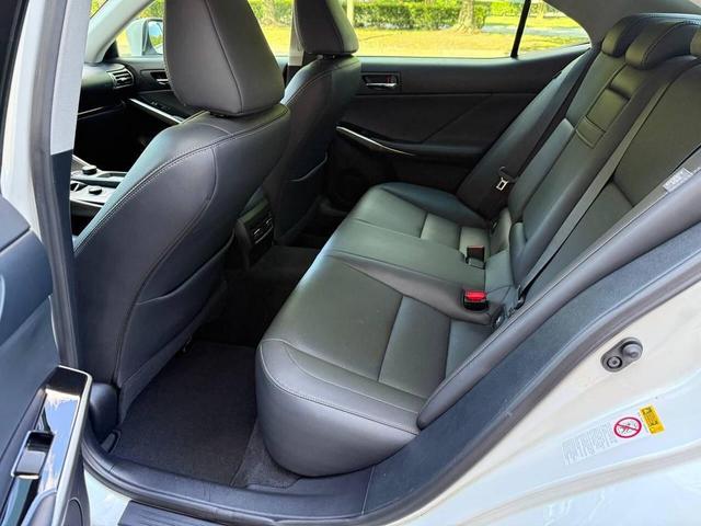 Photo of 2016 White Lexus IS 200t