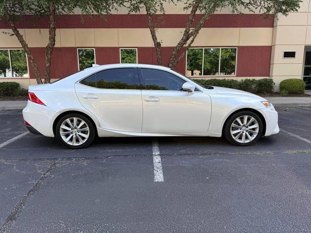 Photo of 2016 White Lexus IS 200t