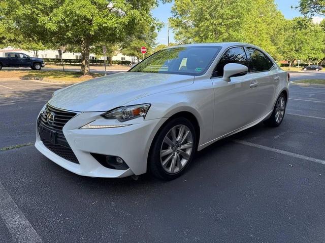 Photo of 2016 White Lexus IS 200t