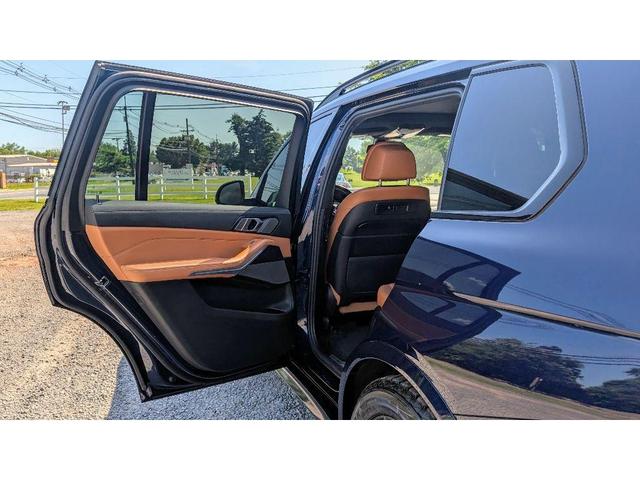 Photo of 2022 Blue BMW X7