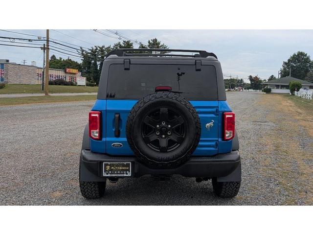 Photo of 2023 Velocity Blue Metallic Ford Bronco