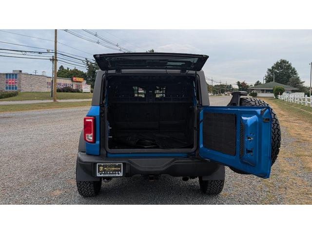 Photo of 2023 Velocity Blue Metallic Ford Bronco