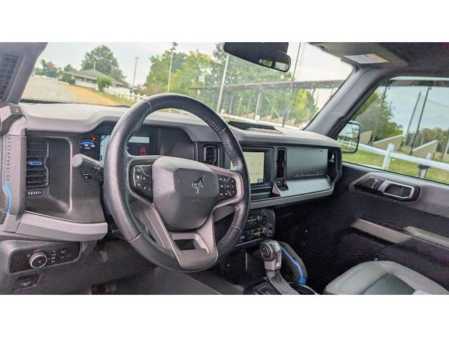 Photo of 2023 Velocity Blue Metallic Ford Bronco
