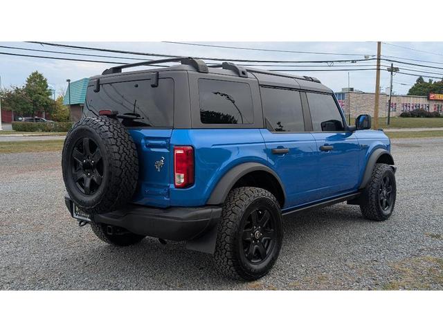 Photo of 2023 Velocity Blue Metallic Ford Bronco