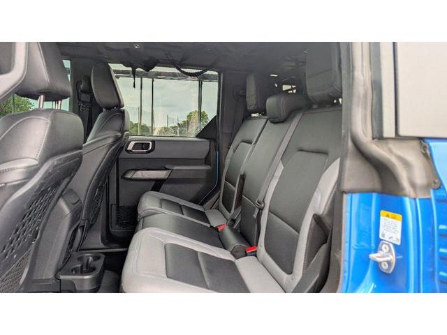 Photo of 2023 Velocity Blue Metallic Ford Bronco