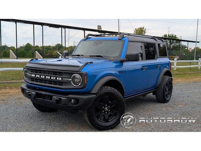 Photo of 2023 Velocity Blue Metallic Ford Bronco