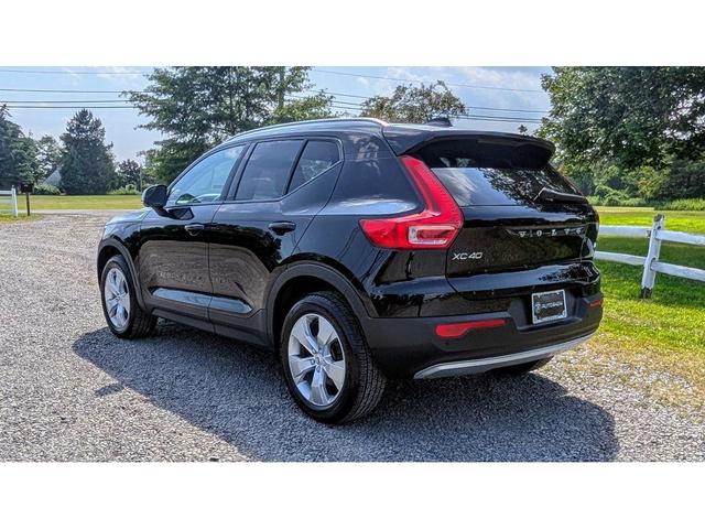 Photo of 2022 Black Volvo XC40