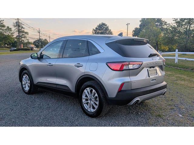 Photo of 2021 Iconic Silver Metallic Ford Escape