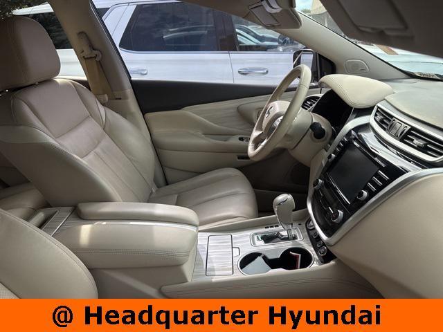 Photo of 2017 Pearl White Nissan Murano