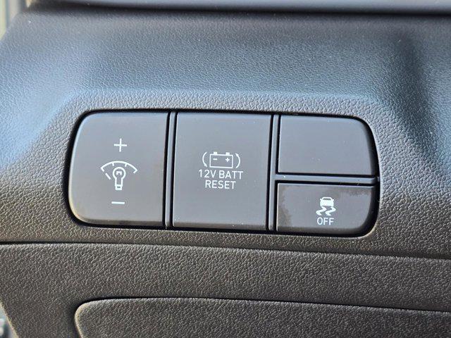 Photo of 2025 Amazon Gray Hyundai ELANTRA HEV
