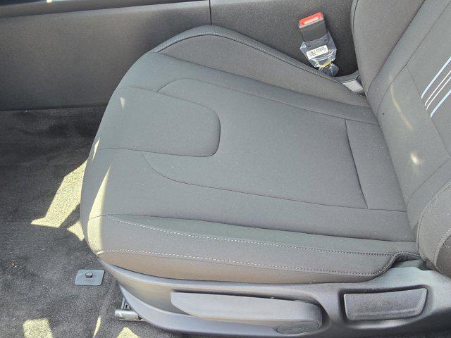 Photo of 2025 Amazon Gray Hyundai ELANTRA