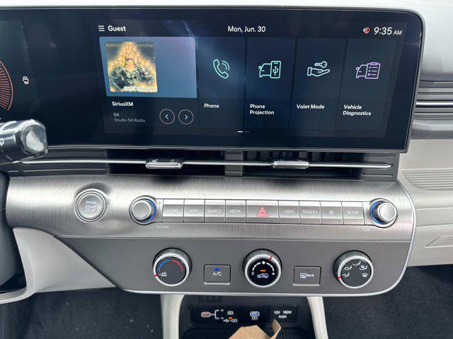 Photo of 2025 Abyss Black Pearl Hyundai KONA