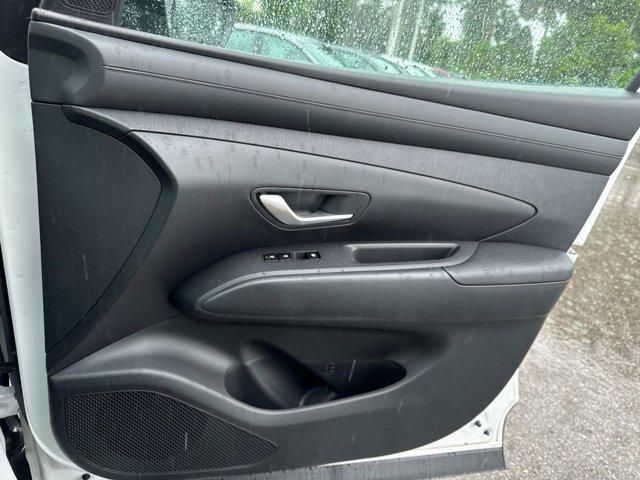 Photo of 2025 Creamy White Pearl Hyundai TUCSON Hybrid