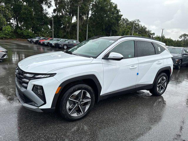 Photo of 2025 Creamy White Pearl Hyundai TUCSON Hybrid