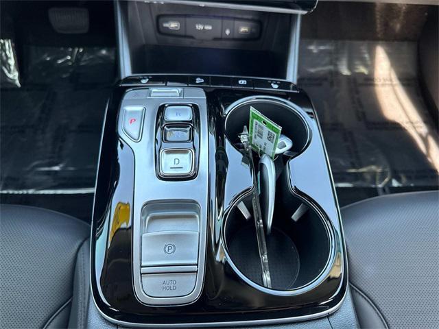 Photo of 2024 Black Pearl Hyundai TUCSON Hybrid