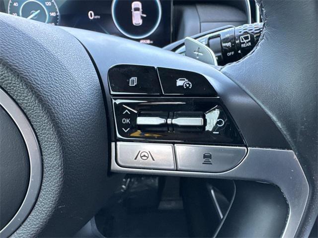 Photo of 2024 Black Pearl Hyundai TUCSON Hybrid