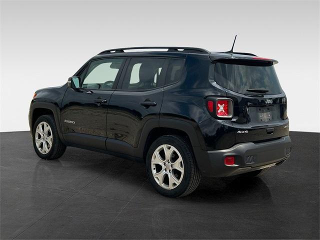 Photo of 2020 Black Clearcoat Jeep Renegade