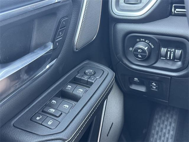 Photo of 2025 Billet Silver Metallic Clearcoat RAM 1500