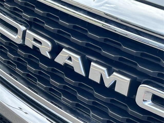 Photo of 2022 Bright White Clearcoat RAM 1500