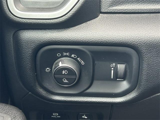 Photo of 2022 Bright White Clearcoat RAM 1500