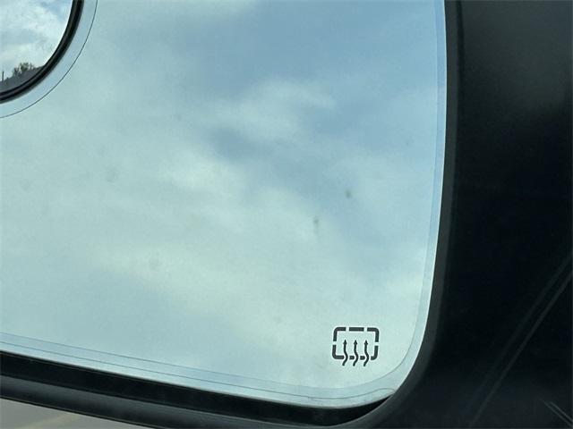 Photo of 2022 Bright White Clearcoat RAM 1500