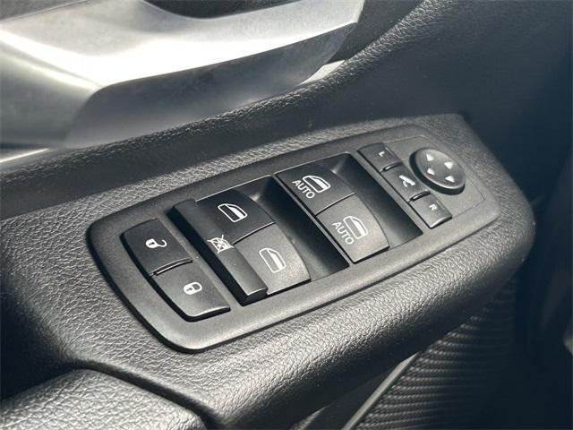 Photo of 2022 Bright White Clearcoat RAM 1500