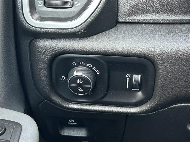 Photo of 2022 Bright White Clearcoat RAM 1500