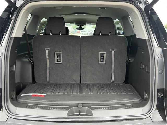 Photo of 2023 Ebony Twilight Metallic GMC Acadia