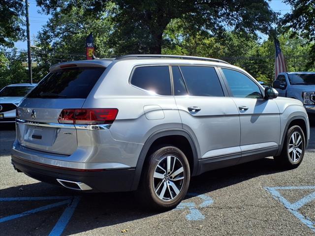 Photo of 2021 Pyrite Silver Metallic Volkswagen Atlas