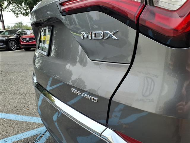 Photo of 2023 Liquid Carbon Metallic Acura MDX